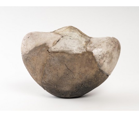 Sculpture en raku par Gisèle Buthod