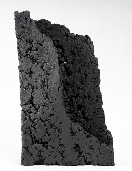 1474-Sculpture n ° 1 in black enamelled sandstone