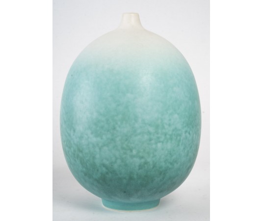 Porcelain vase - by Marc-Uzan.