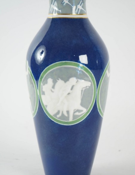 184-Vase en porcelaine de Sèvres Année 1924
