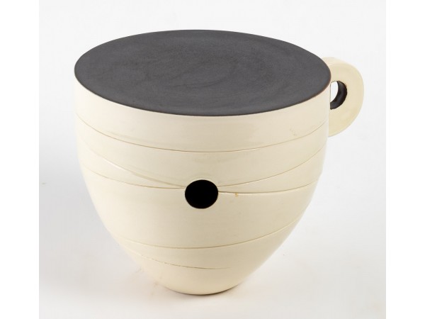 Closed ceramic bowl by Salvatore Parisi - current exhibition