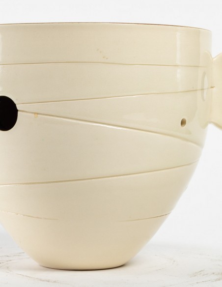1881-Closed ceramic bowl by Salvatore Parisi - current exhibition