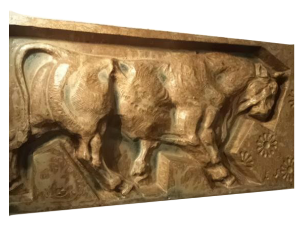 Bas relief en grès d'un taureau par Paul Jouve et Alexandre Bigot