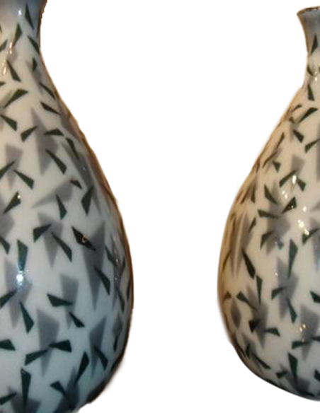 2053-Pair of Mayodon vases in Sèvres porcelain