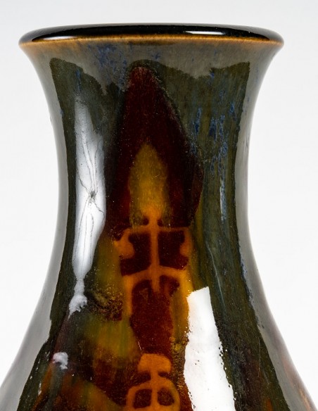 2085-Sèvres porcelain vase with Africanist decoration.