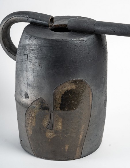 2227-Ceramic sculpture "GM revolver pitcher" by Daphné Corregan - current exhibition