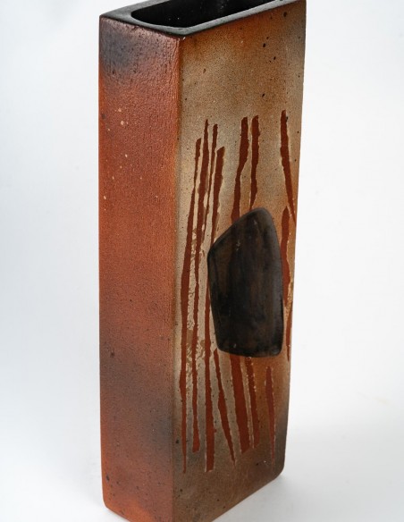2475-Vase architecture en céramique par Nicole Giroud