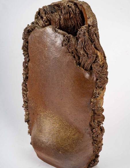 2500-vase anthropomorphe en céramique par Nicole Giroud - exposition en cours