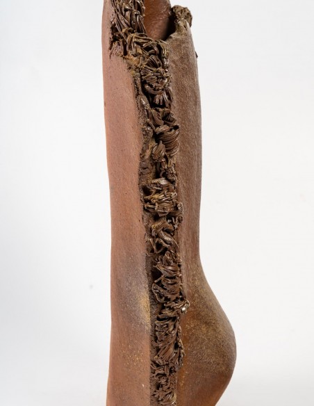 2504-vase anthropomorphe en céramique par Nicole Giroud
