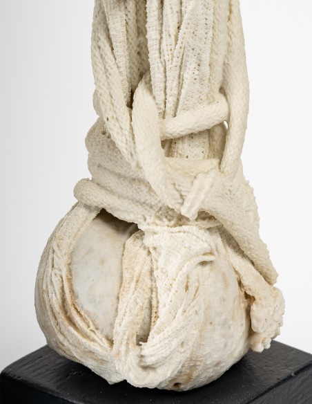 2562-sculpture en céramique par Nicole Giroud - exposition en cours
