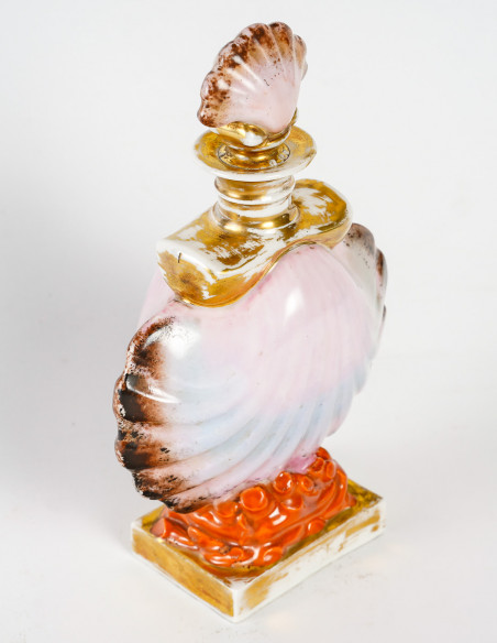 2949-Flacon en porcelaine, forme coquillage