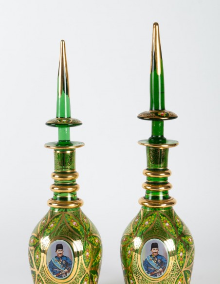 340-Paire de Carafes du 19ème siècle en verre de Bohême