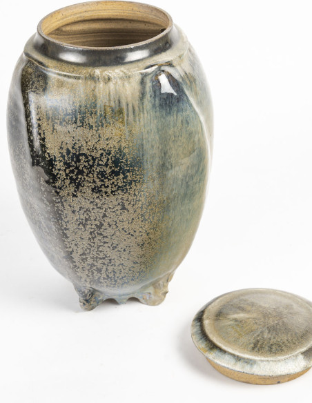 3400-Grand pot couvert par Jean Jacquinot