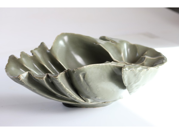 Jean François Fouilhoux (1947) - sculpture "olive shell"