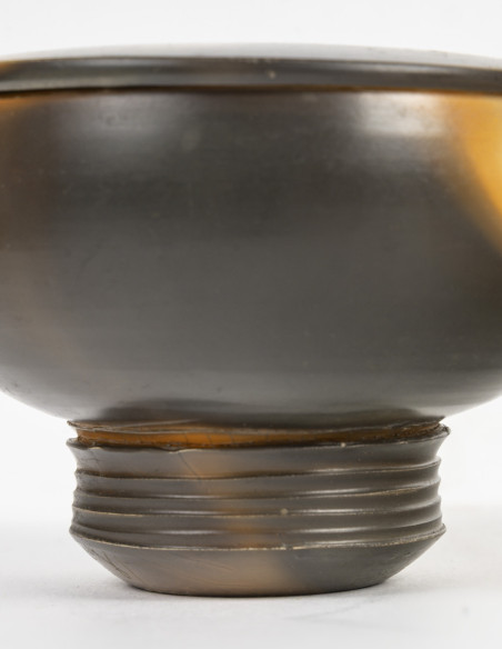 3433-Petit pot couvert en céramique par Pierre Bayle (1945-2004)