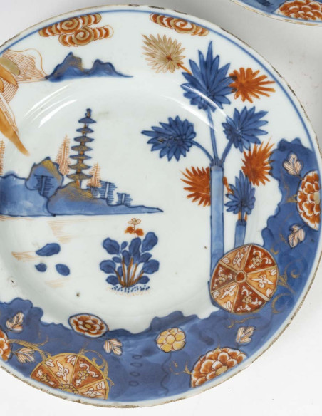3441-assiettes en porcelaine de chine 18éme siècles.