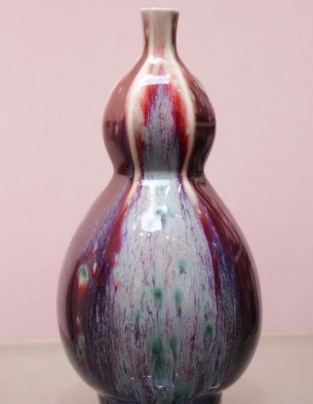 377-Vase coloquinte en porcelaine de Sèvres