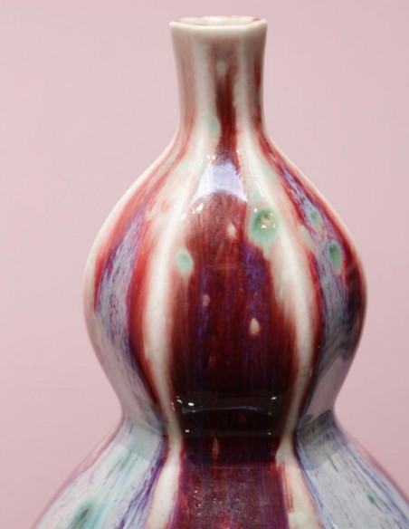 379-Vase coloquinte en porcelaine de Sèvres