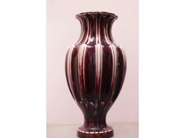 Vase balustre en porcelaine de Sèvres du 19ème siècle