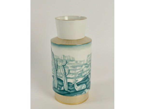 Vase en porcelaine de Sèvres année 40