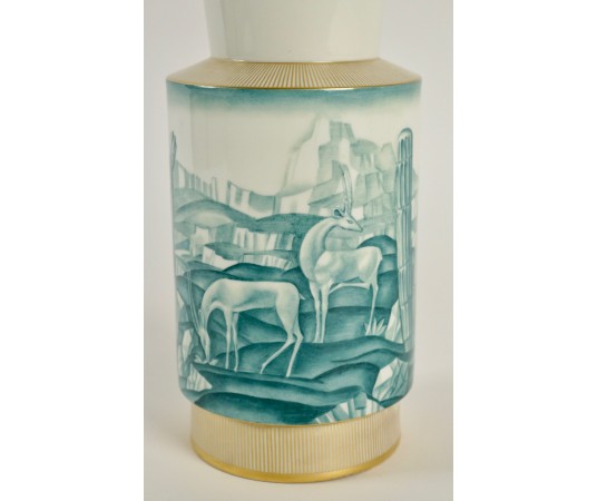 Vase en porcelaine de Sèvres année 40