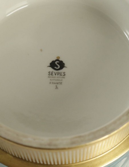 642-Vase en porcelaine de Sèvres année 40