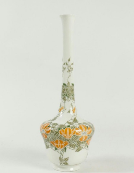 668-Vase bouteille du 20ème siècle en porcelaine de sèvres