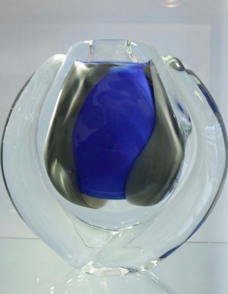 738-Blown Glass Vase by Alain Bégou