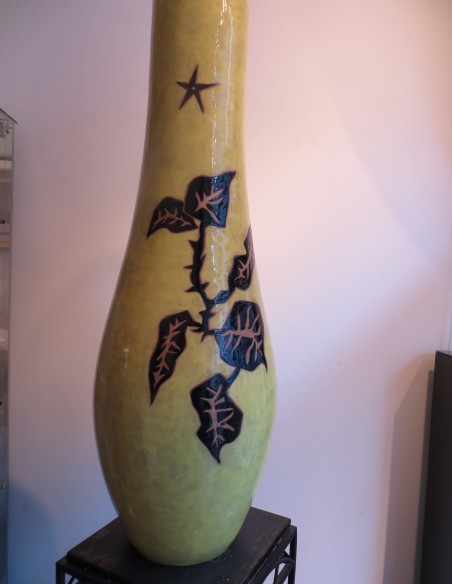 942-Vase balustre en céramique par Jean Lurçat